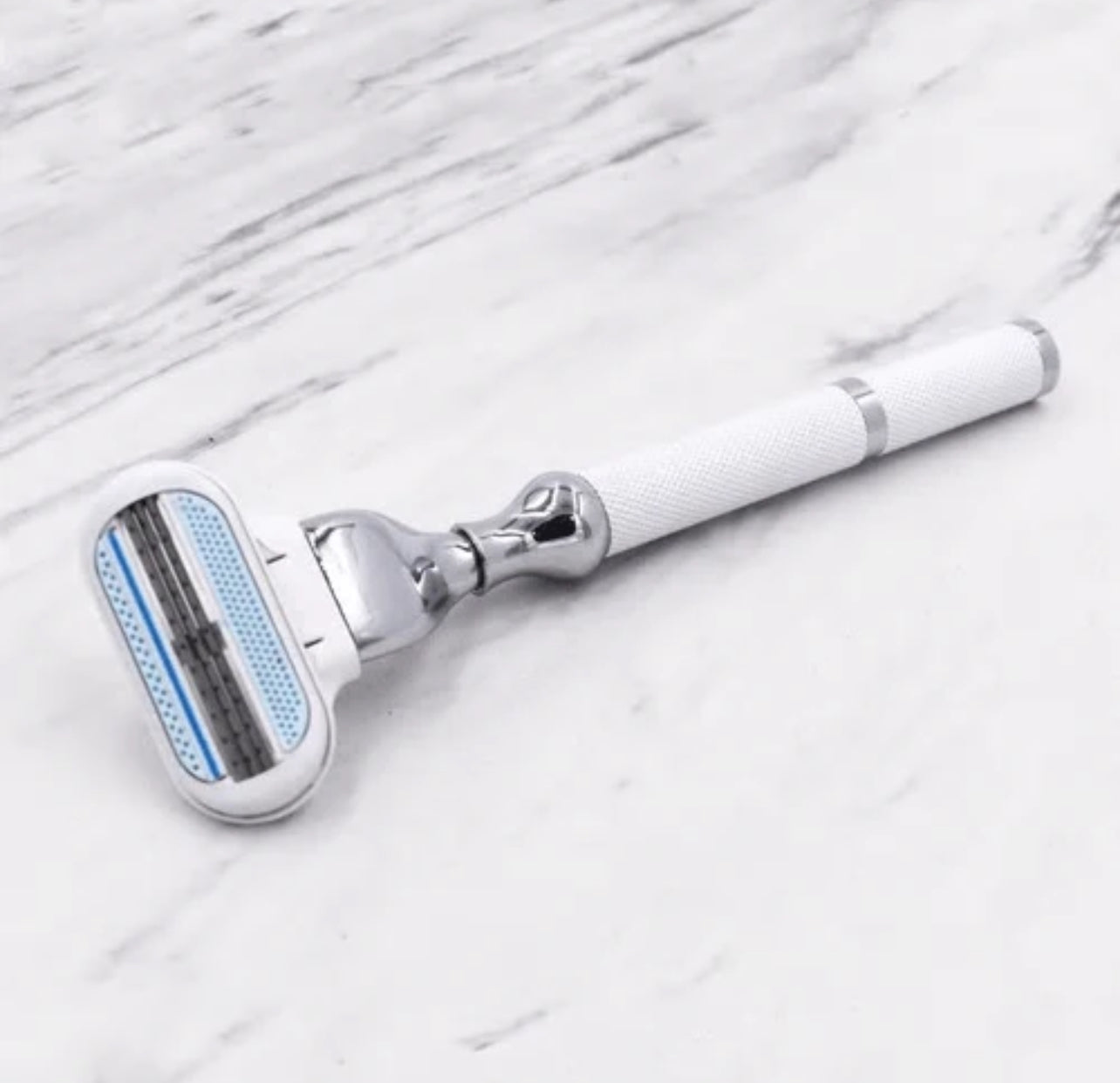Woman’s Venus Razor